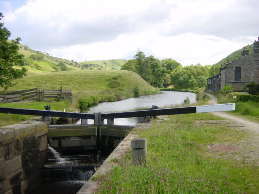 Bottomley Lock, Rochdale Canal