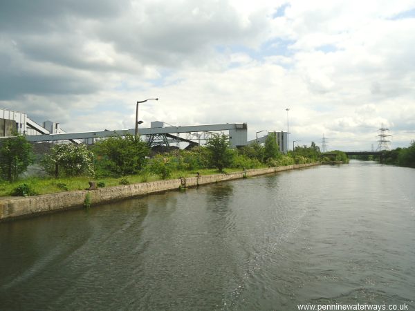 Kellingley Colliery, Aire and Calder Navigation