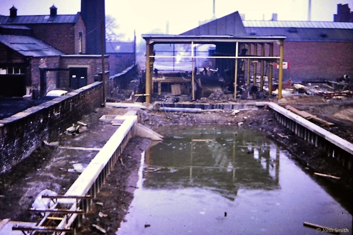 Hollinwood Branch from Manchester Road. photo: John Smith