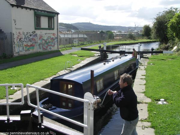 Red Doles Lock, Huddersfield Broad Canal