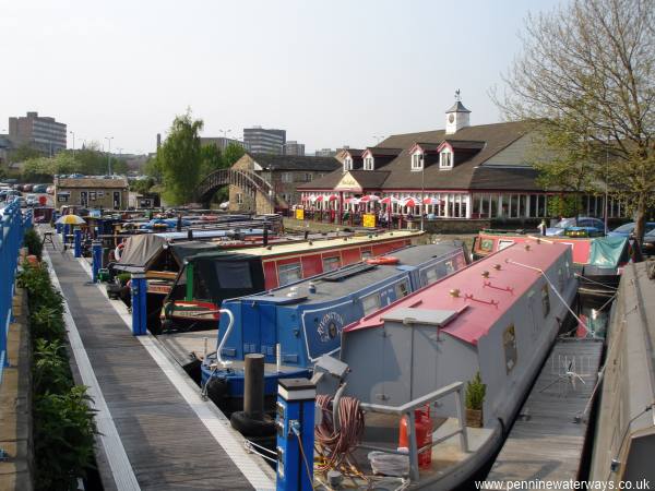 Aspley Basin, Huddersfield Broad Canal