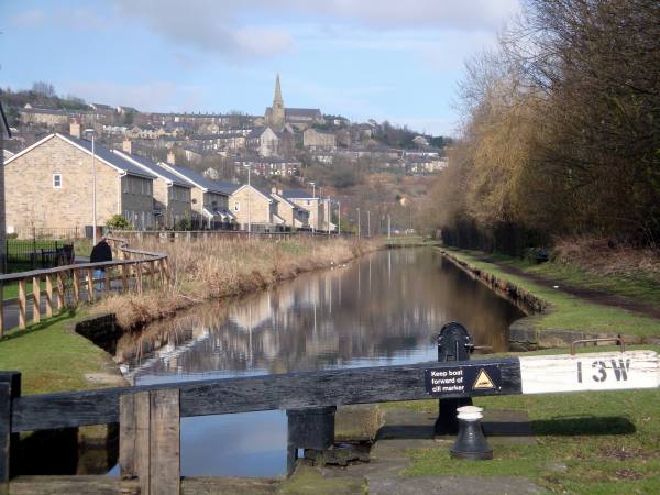 Micklehurst Lock (13w) Huddersfield Narrow Canal, Mossley