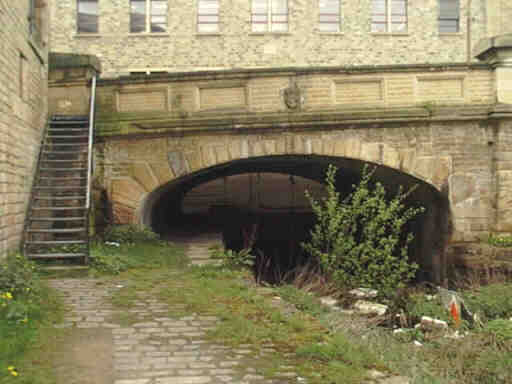 Queen St bridge