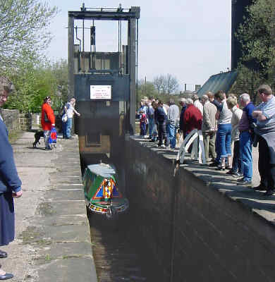 Lock 23E, Slaithwaite