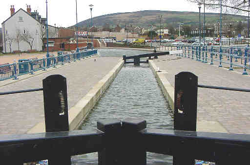 Lock 6W, Stalybridge