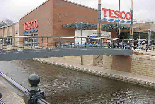 Tesco, Stalybridge