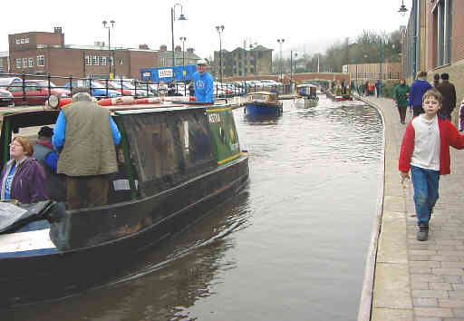 Traffic jam on the Huddersfield Canal
