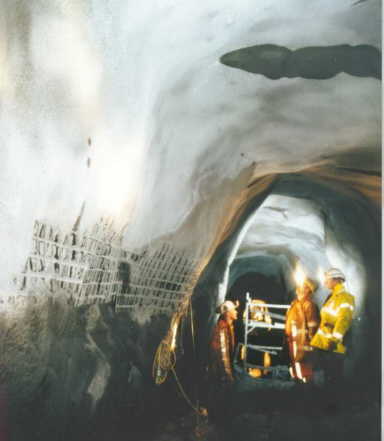Spay-concreted tunnel walls (Photo: British Waterways)