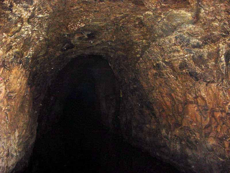  Standedge Tunnel 