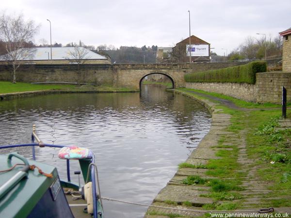 Elland Bridge, Calder and Hebble Navigation