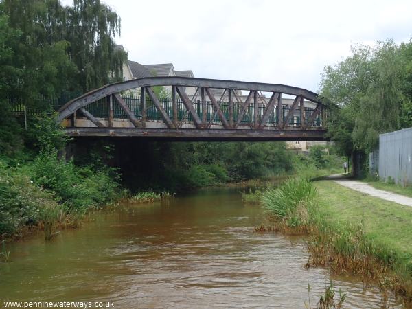 disused rail bridge, Dewsbury arm, Calder and Hebble Navigation