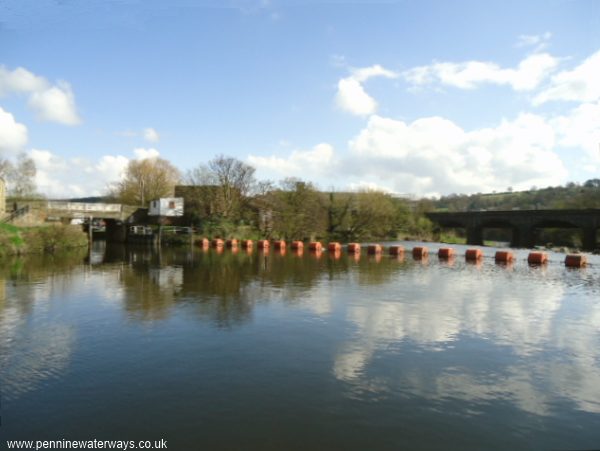 Ledgard Flood Lock, Calder and Hebble Navigation