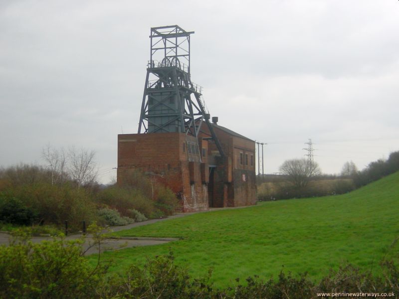 Oaks Colliery, Dearne and Dove Canal