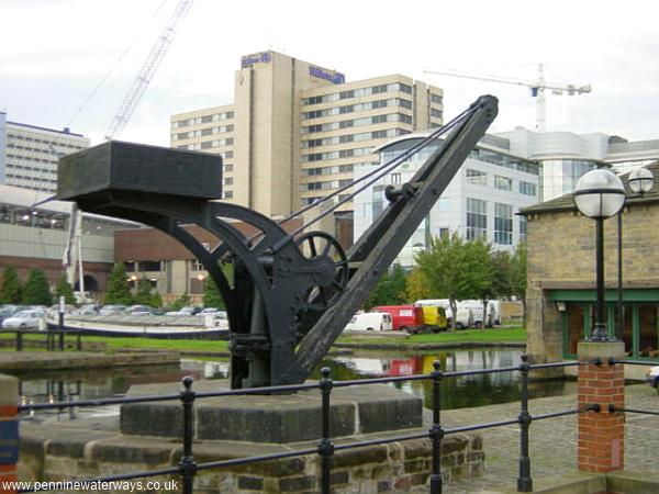 Crane at Granary Wharf, Leeds