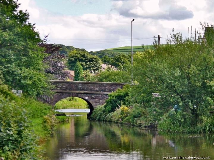 Chapel en le Frith Bridge, Macclesfield Canal