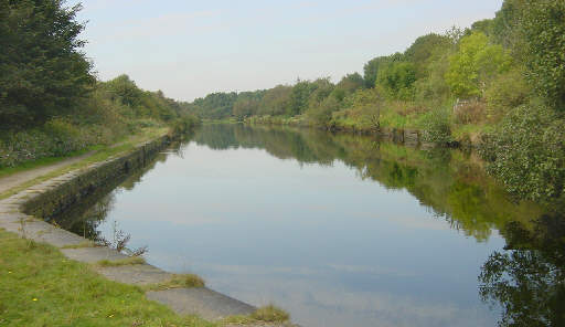 towards Hall Lane