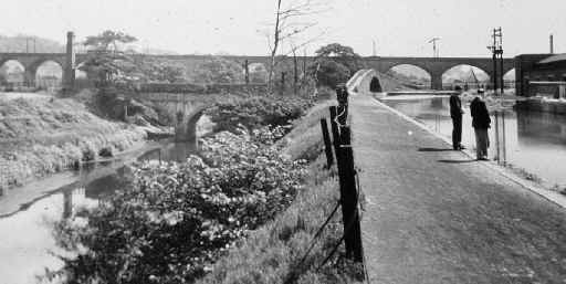 Clifton Aqueduct - Photo: John and Margaret Fletcher Collection