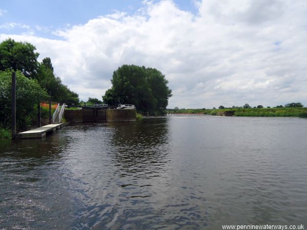 Beal Lock, River Aire