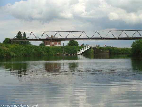 West Haddlesey Flood Lock, River Aire