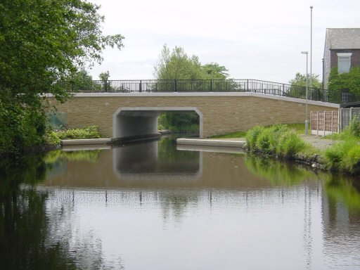 Smithy Bridge, Rochdale Canal