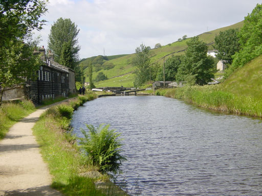 Bottomley Lock, Rochdale Canal