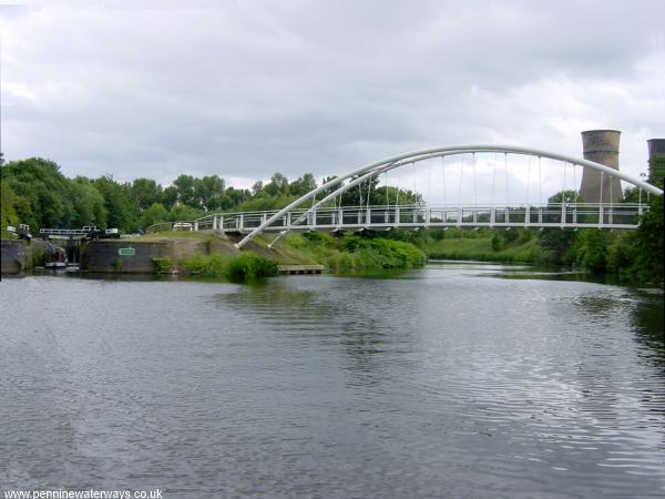 Tinsley locks and Halfpenny Bridge